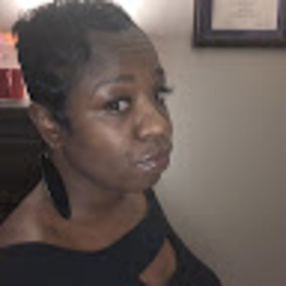 Meet your Posher, Chrissy - Picture 1 of 1